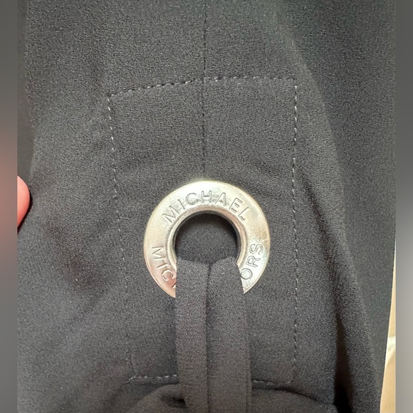 Michael Michael Kors Women's Short Sleeve Black Banded Waist Blouse Size Medium - Picture 5 of 5